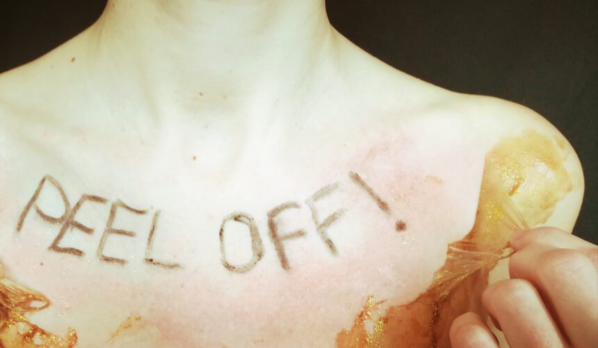 PEEL OFF! – Un plaidoyer à l‘authenticité. Her mit dir, Maske ab!